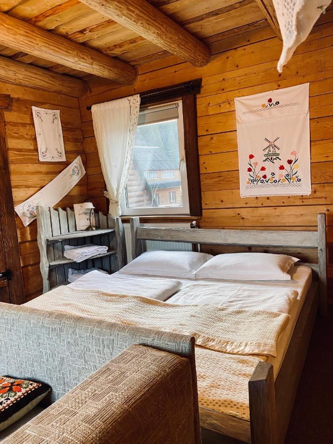 Guest House Anastasia Tatariv Exterior foto