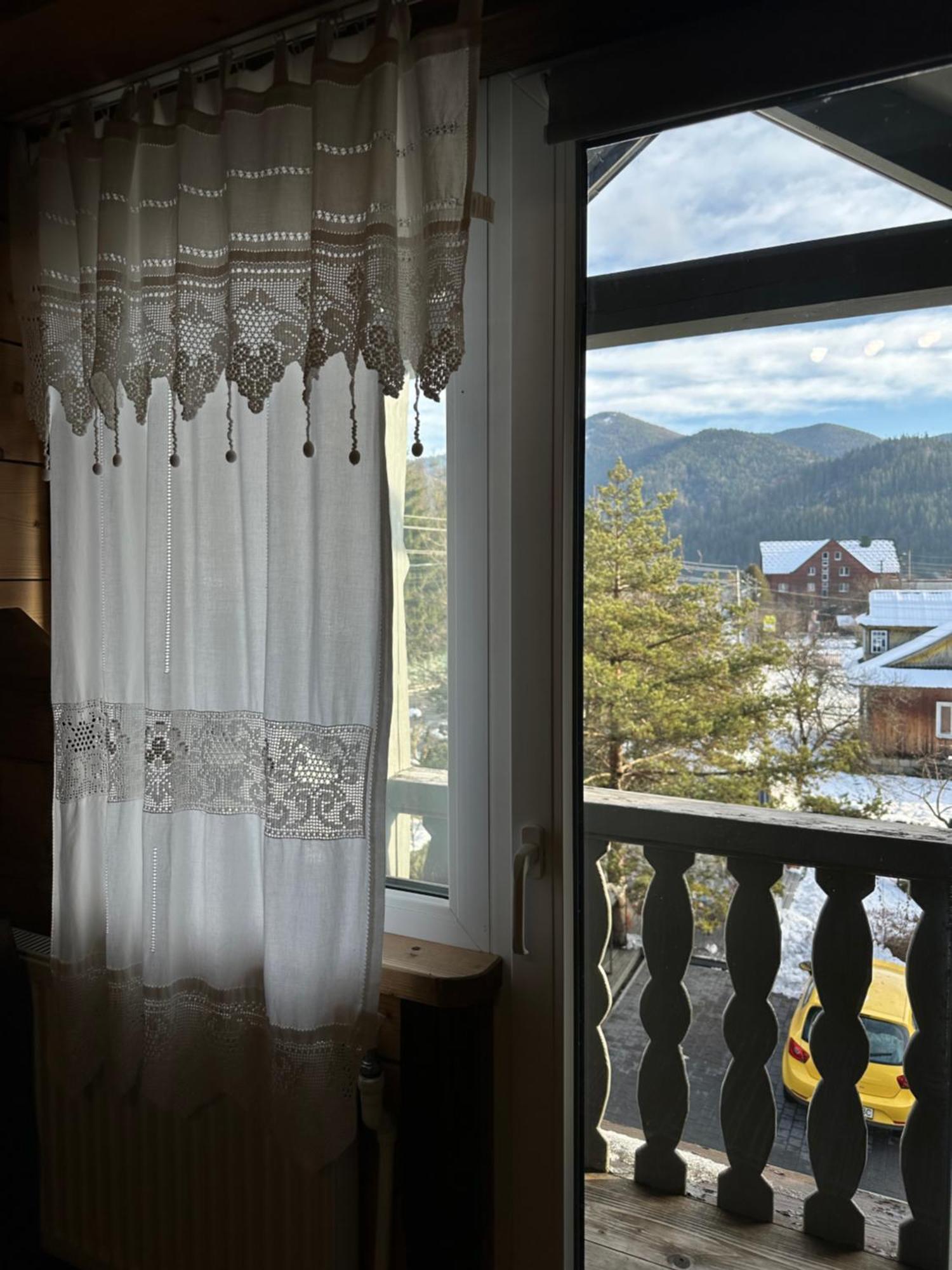 Guest House Anastasia Tatariv Exterior foto